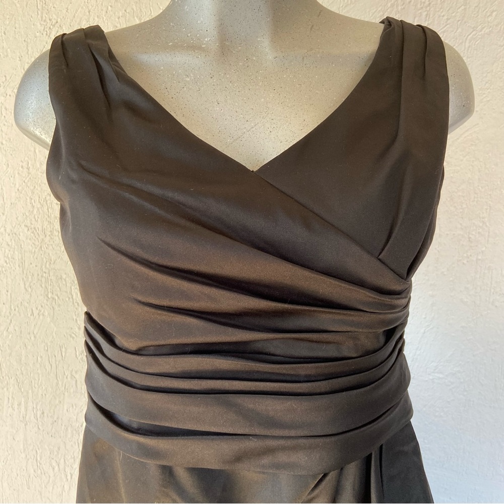 David’s Bridal Formal Dress Bridesmaid Silky Sleeveless V Neck Ruched 12 Large - Picture 7 of 8